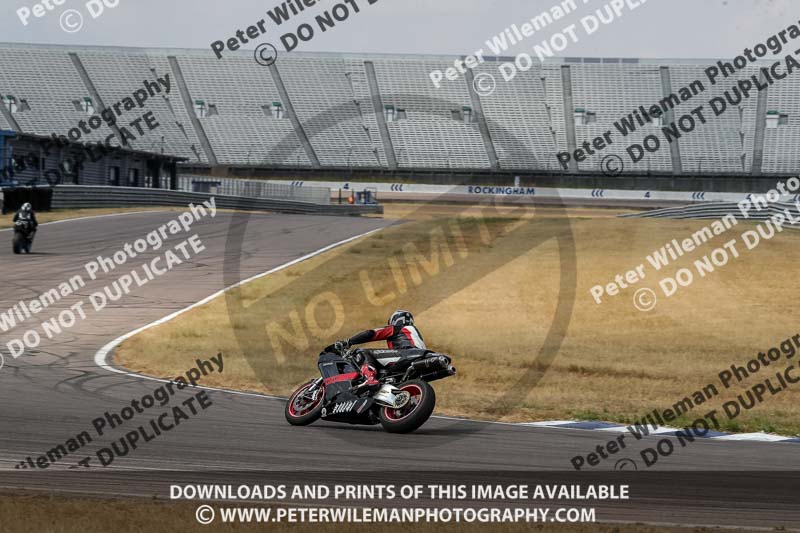 Rockingham no limits trackday;enduro digital images;event digital images;eventdigitalimages;no limits trackdays;peter wileman photography;racing digital images;rockingham raceway northamptonshire;rockingham trackday photographs;trackday digital images;trackday photos