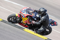 Rockingham-no-limits-trackday;enduro-digital-images;event-digital-images;eventdigitalimages;no-limits-trackdays;peter-wileman-photography;racing-digital-images;rockingham-raceway-northamptonshire;rockingham-trackday-photographs;trackday-digital-images;trackday-photos