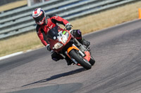 Rockingham-no-limits-trackday;enduro-digital-images;event-digital-images;eventdigitalimages;no-limits-trackdays;peter-wileman-photography;racing-digital-images;rockingham-raceway-northamptonshire;rockingham-trackday-photographs;trackday-digital-images;trackday-photos