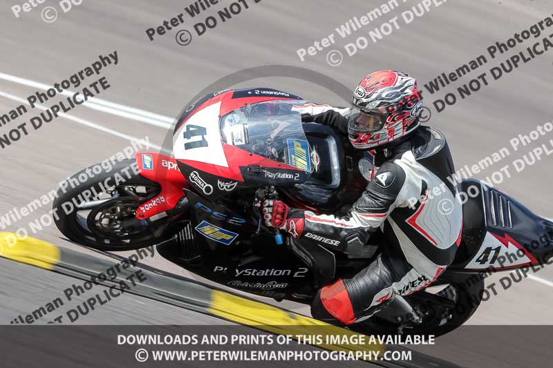 Rockingham no limits trackday;enduro digital images;event digital images;eventdigitalimages;no limits trackdays;peter wileman photography;racing digital images;rockingham raceway northamptonshire;rockingham trackday photographs;trackday digital images;trackday photos