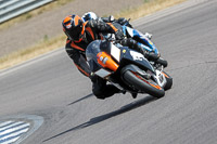 Rockingham-no-limits-trackday;enduro-digital-images;event-digital-images;eventdigitalimages;no-limits-trackdays;peter-wileman-photography;racing-digital-images;rockingham-raceway-northamptonshire;rockingham-trackday-photographs;trackday-digital-images;trackday-photos