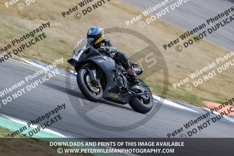 Rockingham no limits trackday;enduro digital images;event digital images;eventdigitalimages;no limits trackdays;peter wileman photography;racing digital images;rockingham raceway northamptonshire;rockingham trackday photographs;trackday digital images;trackday photos