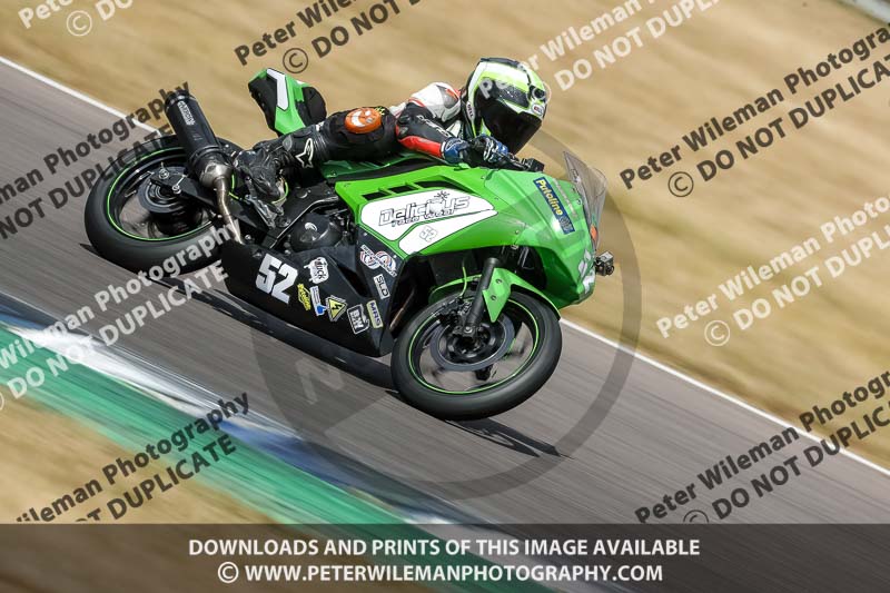 Rockingham no limits trackday;enduro digital images;event digital images;eventdigitalimages;no limits trackdays;peter wileman photography;racing digital images;rockingham raceway northamptonshire;rockingham trackday photographs;trackday digital images;trackday photos