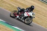 Rockingham-no-limits-trackday;enduro-digital-images;event-digital-images;eventdigitalimages;no-limits-trackdays;peter-wileman-photography;racing-digital-images;rockingham-raceway-northamptonshire;rockingham-trackday-photographs;trackday-digital-images;trackday-photos