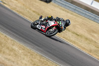 Rockingham-no-limits-trackday;enduro-digital-images;event-digital-images;eventdigitalimages;no-limits-trackdays;peter-wileman-photography;racing-digital-images;rockingham-raceway-northamptonshire;rockingham-trackday-photographs;trackday-digital-images;trackday-photos