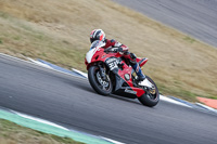 Rockingham-no-limits-trackday;enduro-digital-images;event-digital-images;eventdigitalimages;no-limits-trackdays;peter-wileman-photography;racing-digital-images;rockingham-raceway-northamptonshire;rockingham-trackday-photographs;trackday-digital-images;trackday-photos