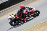 Rockingham-no-limits-trackday;enduro-digital-images;event-digital-images;eventdigitalimages;no-limits-trackdays;peter-wileman-photography;racing-digital-images;rockingham-raceway-northamptonshire;rockingham-trackday-photographs;trackday-digital-images;trackday-photos