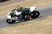 Rockingham-no-limits-trackday;enduro-digital-images;event-digital-images;eventdigitalimages;no-limits-trackdays;peter-wileman-photography;racing-digital-images;rockingham-raceway-northamptonshire;rockingham-trackday-photographs;trackday-digital-images;trackday-photos