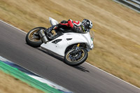 Rockingham-no-limits-trackday;enduro-digital-images;event-digital-images;eventdigitalimages;no-limits-trackdays;peter-wileman-photography;racing-digital-images;rockingham-raceway-northamptonshire;rockingham-trackday-photographs;trackday-digital-images;trackday-photos