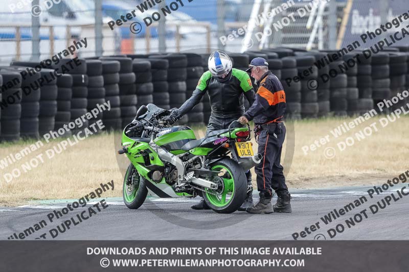 Rockingham no limits trackday;enduro digital images;event digital images;eventdigitalimages;no limits trackdays;peter wileman photography;racing digital images;rockingham raceway northamptonshire;rockingham trackday photographs;trackday digital images;trackday photos