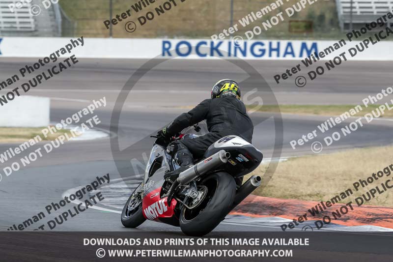 Rockingham no limits trackday;enduro digital images;event digital images;eventdigitalimages;no limits trackdays;peter wileman photography;racing digital images;rockingham raceway northamptonshire;rockingham trackday photographs;trackday digital images;trackday photos