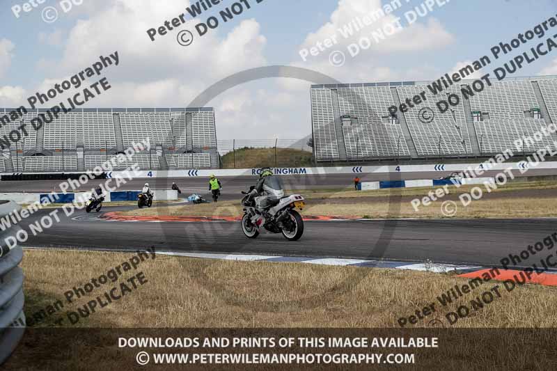 Rockingham no limits trackday;enduro digital images;event digital images;eventdigitalimages;no limits trackdays;peter wileman photography;racing digital images;rockingham raceway northamptonshire;rockingham trackday photographs;trackday digital images;trackday photos