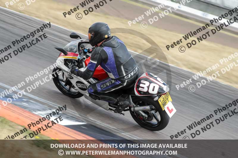 Rockingham no limits trackday;enduro digital images;event digital images;eventdigitalimages;no limits trackdays;peter wileman photography;racing digital images;rockingham raceway northamptonshire;rockingham trackday photographs;trackday digital images;trackday photos