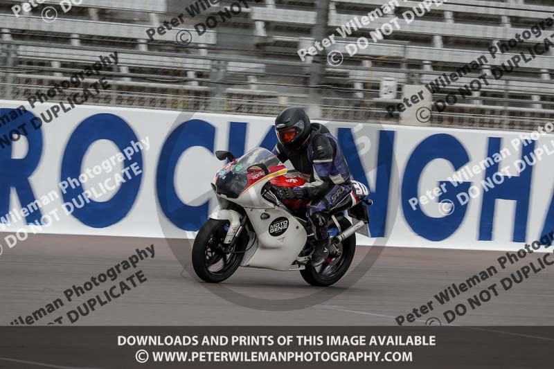 Rockingham no limits trackday;enduro digital images;event digital images;eventdigitalimages;no limits trackdays;peter wileman photography;racing digital images;rockingham raceway northamptonshire;rockingham trackday photographs;trackday digital images;trackday photos