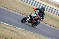 Rockingham-no-limits-trackday;enduro-digital-images;event-digital-images;eventdigitalimages;no-limits-trackdays;peter-wileman-photography;racing-digital-images;rockingham-raceway-northamptonshire;rockingham-trackday-photographs;trackday-digital-images;trackday-photos