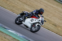 Rockingham-no-limits-trackday;enduro-digital-images;event-digital-images;eventdigitalimages;no-limits-trackdays;peter-wileman-photography;racing-digital-images;rockingham-raceway-northamptonshire;rockingham-trackday-photographs;trackday-digital-images;trackday-photos