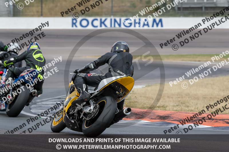 Rockingham no limits trackday;enduro digital images;event digital images;eventdigitalimages;no limits trackdays;peter wileman photography;racing digital images;rockingham raceway northamptonshire;rockingham trackday photographs;trackday digital images;trackday photos