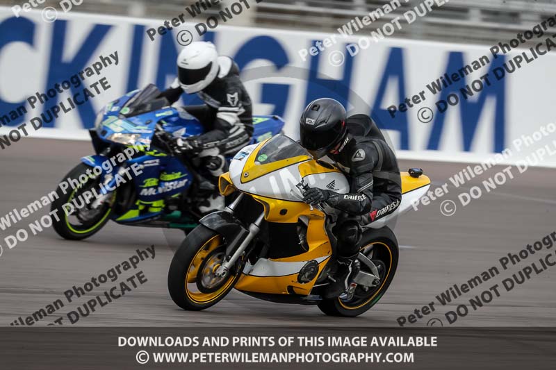 Rockingham no limits trackday;enduro digital images;event digital images;eventdigitalimages;no limits trackdays;peter wileman photography;racing digital images;rockingham raceway northamptonshire;rockingham trackday photographs;trackday digital images;trackday photos