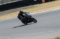 Rockingham-no-limits-trackday;enduro-digital-images;event-digital-images;eventdigitalimages;no-limits-trackdays;peter-wileman-photography;racing-digital-images;rockingham-raceway-northamptonshire;rockingham-trackday-photographs;trackday-digital-images;trackday-photos