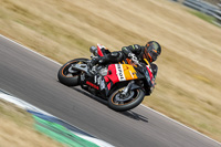 Rockingham-no-limits-trackday;enduro-digital-images;event-digital-images;eventdigitalimages;no-limits-trackdays;peter-wileman-photography;racing-digital-images;rockingham-raceway-northamptonshire;rockingham-trackday-photographs;trackday-digital-images;trackday-photos