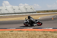 Rockingham-no-limits-trackday;enduro-digital-images;event-digital-images;eventdigitalimages;no-limits-trackdays;peter-wileman-photography;racing-digital-images;rockingham-raceway-northamptonshire;rockingham-trackday-photographs;trackday-digital-images;trackday-photos