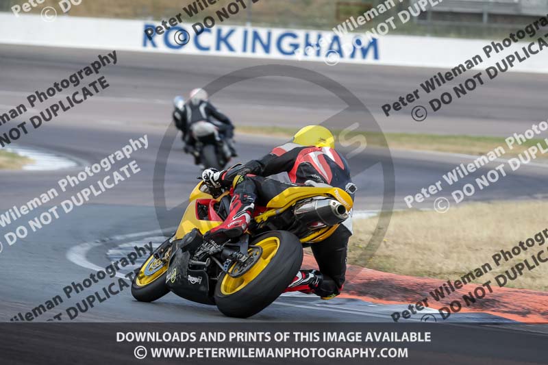 Rockingham no limits trackday;enduro digital images;event digital images;eventdigitalimages;no limits trackdays;peter wileman photography;racing digital images;rockingham raceway northamptonshire;rockingham trackday photographs;trackday digital images;trackday photos