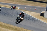 anglesey-no-limits-trackday;anglesey-photographs;anglesey-trackday-photographs;enduro-digital-images;event-digital-images;eventdigitalimages;no-limits-trackdays;peter-wileman-photography;racing-digital-images;trac-mon;trackday-digital-images;trackday-photos;ty-croes