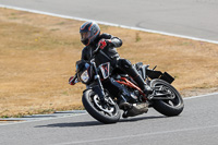anglesey-no-limits-trackday;anglesey-photographs;anglesey-trackday-photographs;enduro-digital-images;event-digital-images;eventdigitalimages;no-limits-trackdays;peter-wileman-photography;racing-digital-images;trac-mon;trackday-digital-images;trackday-photos;ty-croes