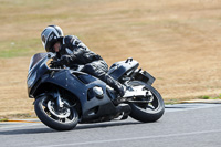 anglesey-no-limits-trackday;anglesey-photographs;anglesey-trackday-photographs;enduro-digital-images;event-digital-images;eventdigitalimages;no-limits-trackdays;peter-wileman-photography;racing-digital-images;trac-mon;trackday-digital-images;trackday-photos;ty-croes