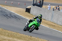 anglesey-no-limits-trackday;anglesey-photographs;anglesey-trackday-photographs;enduro-digital-images;event-digital-images;eventdigitalimages;no-limits-trackdays;peter-wileman-photography;racing-digital-images;trac-mon;trackday-digital-images;trackday-photos;ty-croes
