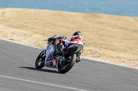 anglesey-no-limits-trackday;anglesey-photographs;anglesey-trackday-photographs;enduro-digital-images;event-digital-images;eventdigitalimages;no-limits-trackdays;peter-wileman-photography;racing-digital-images;trac-mon;trackday-digital-images;trackday-photos;ty-croes