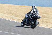 anglesey-no-limits-trackday;anglesey-photographs;anglesey-trackday-photographs;enduro-digital-images;event-digital-images;eventdigitalimages;no-limits-trackdays;peter-wileman-photography;racing-digital-images;trac-mon;trackday-digital-images;trackday-photos;ty-croes
