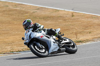 anglesey-no-limits-trackday;anglesey-photographs;anglesey-trackday-photographs;enduro-digital-images;event-digital-images;eventdigitalimages;no-limits-trackdays;peter-wileman-photography;racing-digital-images;trac-mon;trackday-digital-images;trackday-photos;ty-croes