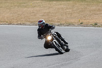 anglesey-no-limits-trackday;anglesey-photographs;anglesey-trackday-photographs;enduro-digital-images;event-digital-images;eventdigitalimages;no-limits-trackdays;peter-wileman-photography;racing-digital-images;trac-mon;trackday-digital-images;trackday-photos;ty-croes