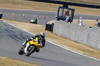 anglesey-no-limits-trackday;anglesey-photographs;anglesey-trackday-photographs;enduro-digital-images;event-digital-images;eventdigitalimages;no-limits-trackdays;peter-wileman-photography;racing-digital-images;trac-mon;trackday-digital-images;trackday-photos;ty-croes