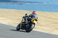 anglesey-no-limits-trackday;anglesey-photographs;anglesey-trackday-photographs;enduro-digital-images;event-digital-images;eventdigitalimages;no-limits-trackdays;peter-wileman-photography;racing-digital-images;trac-mon;trackday-digital-images;trackday-photos;ty-croes