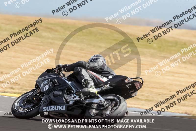 anglesey no limits trackday;anglesey photographs;anglesey trackday photographs;enduro digital images;event digital images;eventdigitalimages;no limits trackdays;peter wileman photography;racing digital images;trac mon;trackday digital images;trackday photos;ty croes