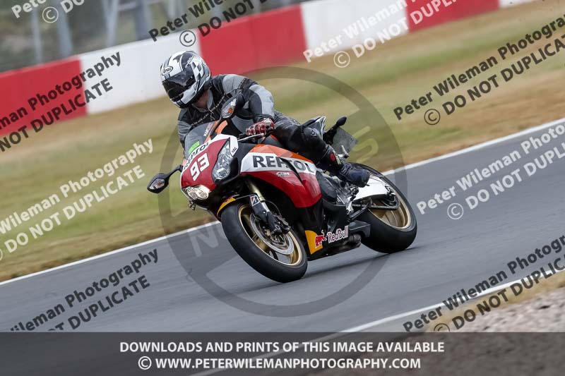 donington no limits trackday;donington park photographs;donington trackday photographs;no limits trackdays;peter wileman photography;trackday digital images;trackday photos