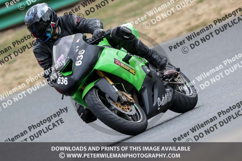 enduro digital images;event digital images;eventdigitalimages;mallory park;mallory park photographs;mallory park trackday;mallory park trackday photographs;no limits trackdays;peter wileman photography;racing digital images;trackday digital images;trackday photos
