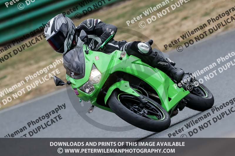 enduro digital images;event digital images;eventdigitalimages;mallory park;mallory park photographs;mallory park trackday;mallory park trackday photographs;no limits trackdays;peter wileman photography;racing digital images;trackday digital images;trackday photos