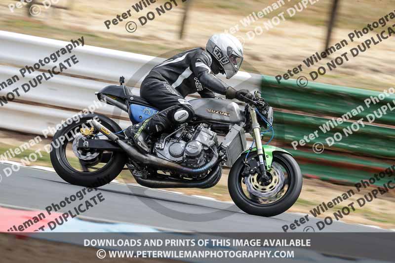 enduro digital images;event digital images;eventdigitalimages;mallory park;mallory park photographs;mallory park trackday;mallory park trackday photographs;no limits trackdays;peter wileman photography;racing digital images;trackday digital images;trackday photos