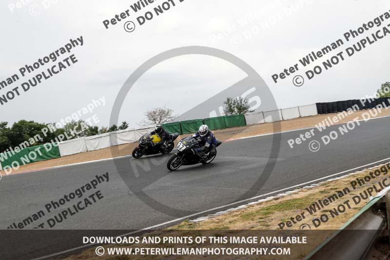 enduro digital images;event digital images;eventdigitalimages;mallory park;mallory park photographs;mallory park trackday;mallory park trackday photographs;no limits trackdays;peter wileman photography;racing digital images;trackday digital images;trackday photos