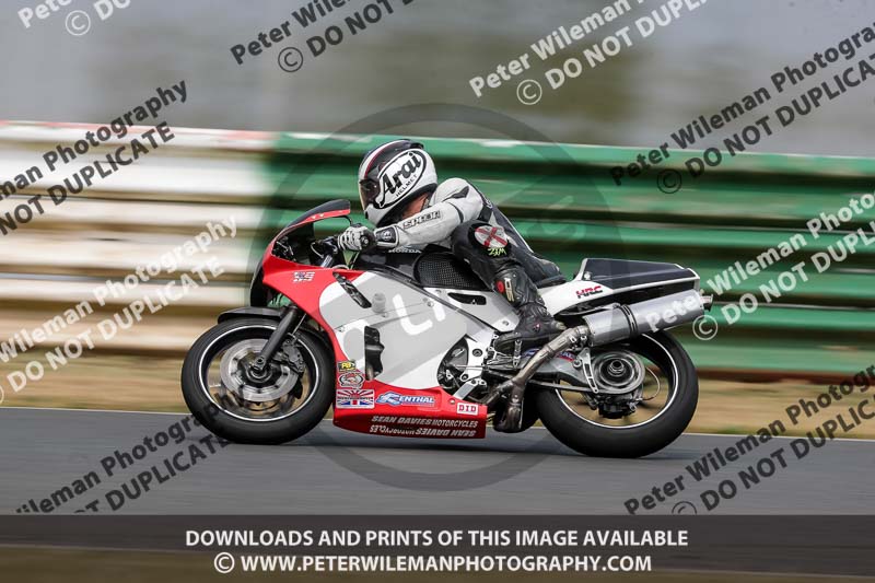 enduro digital images;event digital images;eventdigitalimages;mallory park;mallory park photographs;mallory park trackday;mallory park trackday photographs;no limits trackdays;peter wileman photography;racing digital images;trackday digital images;trackday photos