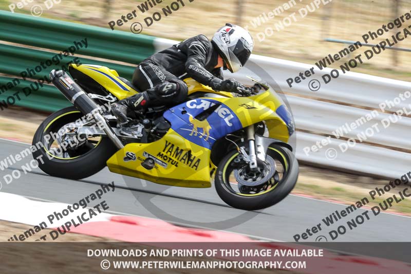 enduro digital images;event digital images;eventdigitalimages;mallory park;mallory park photographs;mallory park trackday;mallory park trackday photographs;no limits trackdays;peter wileman photography;racing digital images;trackday digital images;trackday photos