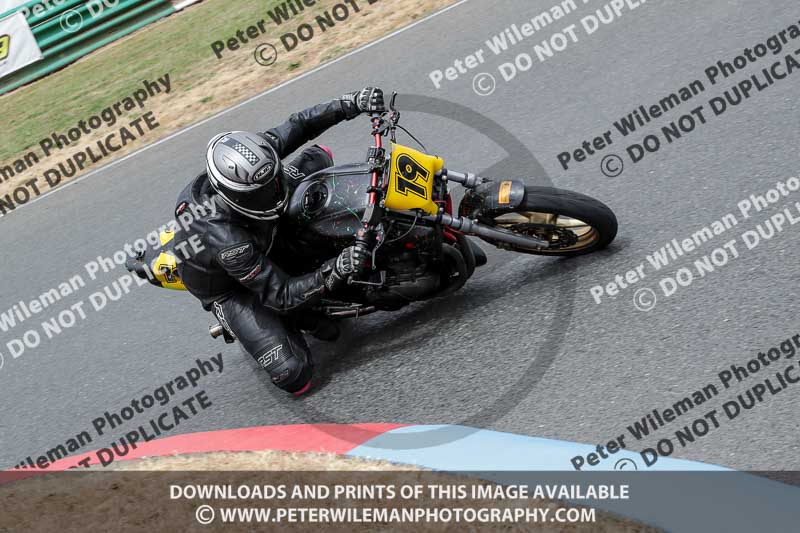 enduro digital images;event digital images;eventdigitalimages;mallory park;mallory park photographs;mallory park trackday;mallory park trackday photographs;no limits trackdays;peter wileman photography;racing digital images;trackday digital images;trackday photos