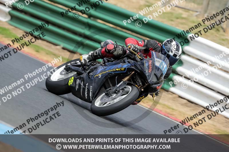 enduro digital images;event digital images;eventdigitalimages;mallory park;mallory park photographs;mallory park trackday;mallory park trackday photographs;no limits trackdays;peter wileman photography;racing digital images;trackday digital images;trackday photos