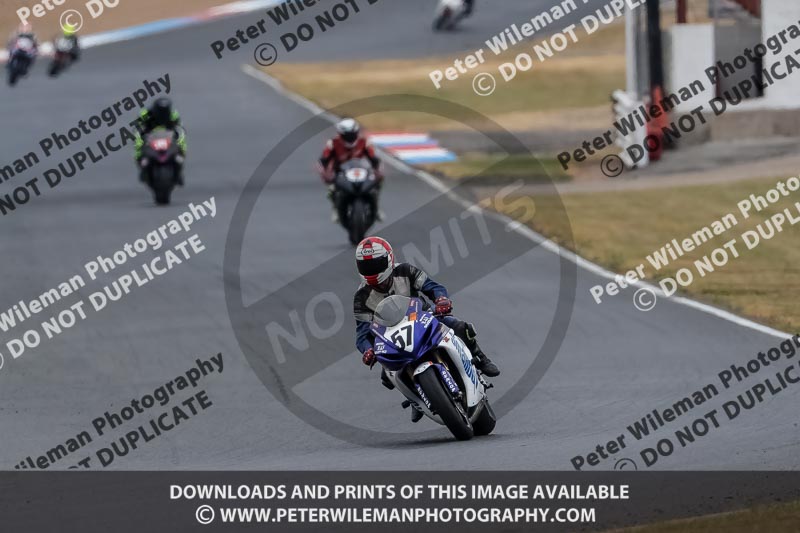 enduro digital images;event digital images;eventdigitalimages;mallory park;mallory park photographs;mallory park trackday;mallory park trackday photographs;no limits trackdays;peter wileman photography;racing digital images;trackday digital images;trackday photos