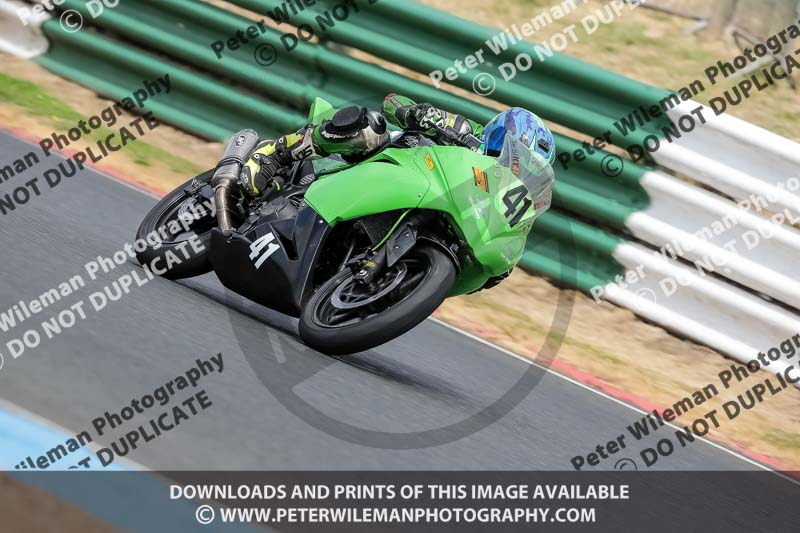 enduro digital images;event digital images;eventdigitalimages;mallory park;mallory park photographs;mallory park trackday;mallory park trackday photographs;no limits trackdays;peter wileman photography;racing digital images;trackday digital images;trackday photos