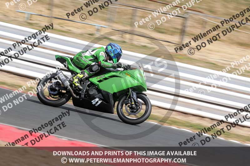 enduro digital images;event digital images;eventdigitalimages;mallory park;mallory park photographs;mallory park trackday;mallory park trackday photographs;no limits trackdays;peter wileman photography;racing digital images;trackday digital images;trackday photos