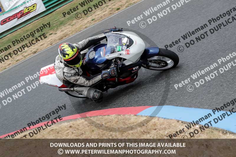 enduro digital images;event digital images;eventdigitalimages;mallory park;mallory park photographs;mallory park trackday;mallory park trackday photographs;no limits trackdays;peter wileman photography;racing digital images;trackday digital images;trackday photos